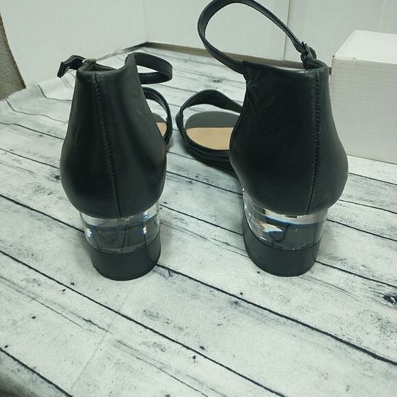 Bella Vita Woman's SZ 12W Black Fitz Lucite Block Heel . Condition is Pre-owned - Picture 5 of 8